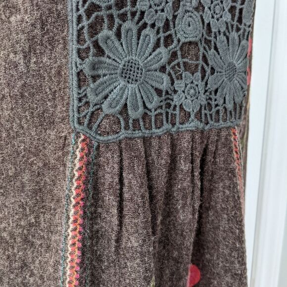 Boho Dress Embroidered Front Heather Brown Knit Floral Dress Size Small @B5 - Picture 6 of 11